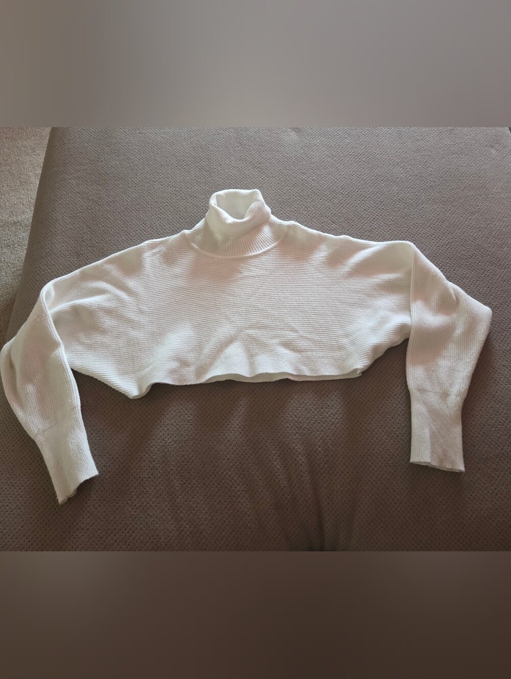 Dreamers by Debut white ribbed-knit cropped oversized turtleneck sweater